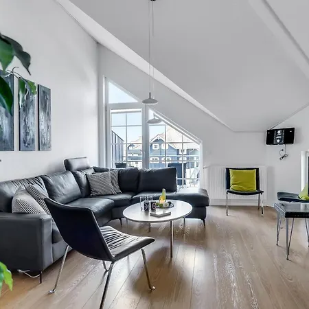 아파트 3 Bedroom In *